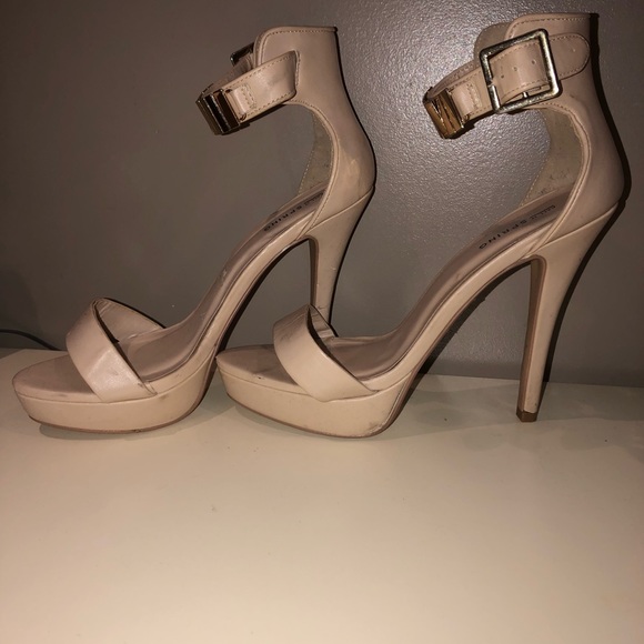 Spring heels size 8.5 - Picture 2 of 3
